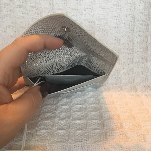 DONATED - Picture 3 of 4